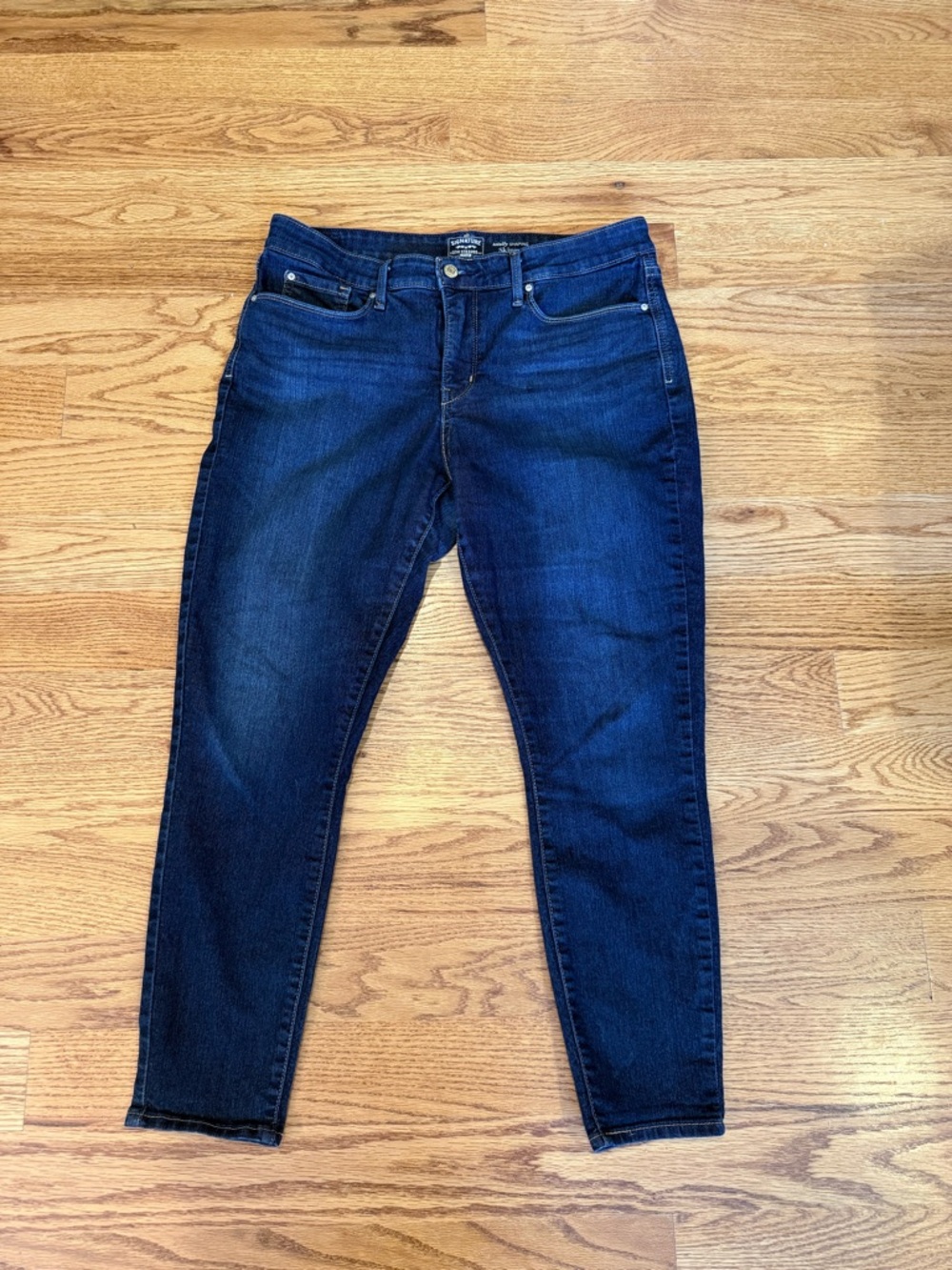 Signature by Levi Strauss Women's Skinny Jeans in Dark Blue
